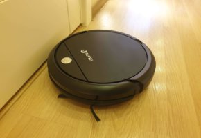 Les 5 meilleurs aspirateurs robots à moins de 100 €