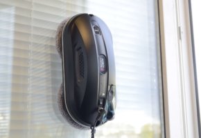 Hobot 388 Ultrasonic : Un robot lave-vitres doté d'un système de pulvérisation d'eau unique