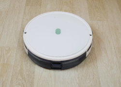 Yeedi K650 : Un aspirateur robot abordable d’AliExpress avec nettoyage humide.