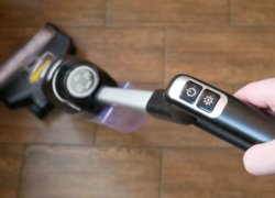 Liectroux i5 Pro : Un aspirateur sans fil autonettoyant avec brosse pour tapis