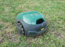 Robomow RT300 : Ma première tondeuse robotisée, qui m’a étonné par son efficacité !
