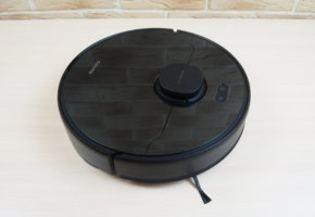 Dreame Bot D9 Max : Une version améliorée du D9 avec un moteur plus puissant pour le même prix.