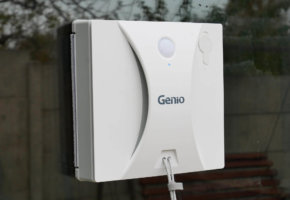 Genio Windy W250 : Un robot lave-vitres avec système d’alimentation en eau automatique