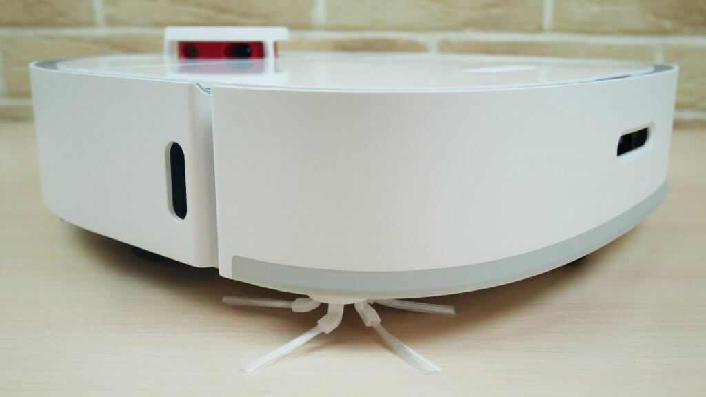 Vue latérale du Dreame Bot W10