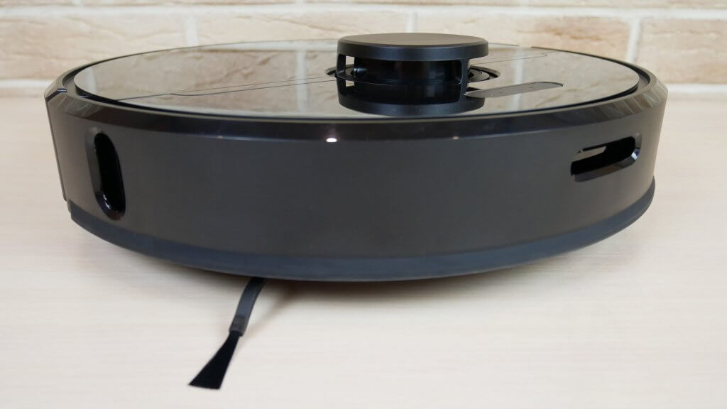 Dreame Bot D9 Pro : vue de côté