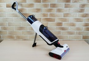 Roborock Dyad : un aspirateur vertical doté d'un module de nettoyage efficace