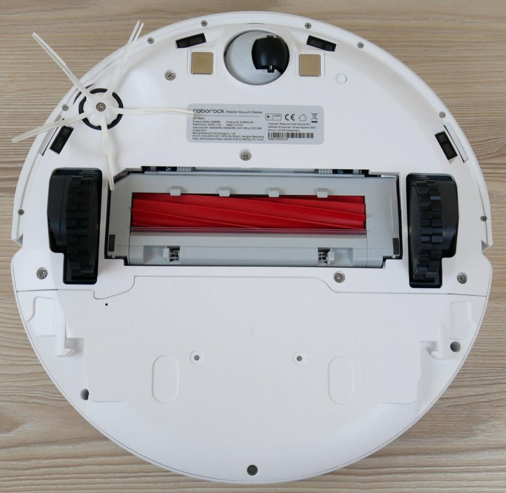 Vue de dessous du Roborock Q7 Max+