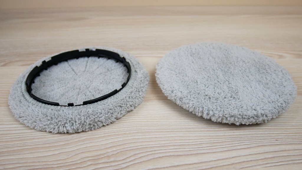 Serviettes sur supports