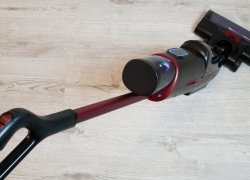 REMEZair RMVC-553 AquaStream PRO : un aspirateur vertical de lavage avec batterie renforcée