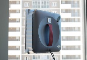 Atvel Zorro Z7 : Robot lave-vitres avec alimentation en eau automatique