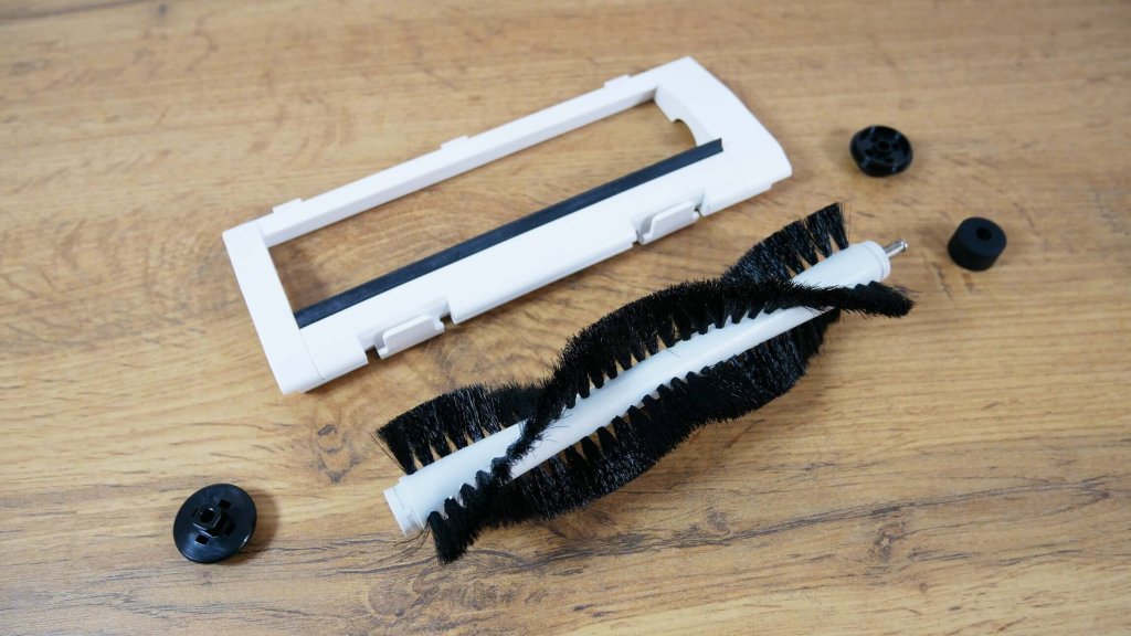 Redmond RV-R660S : brosse centrale