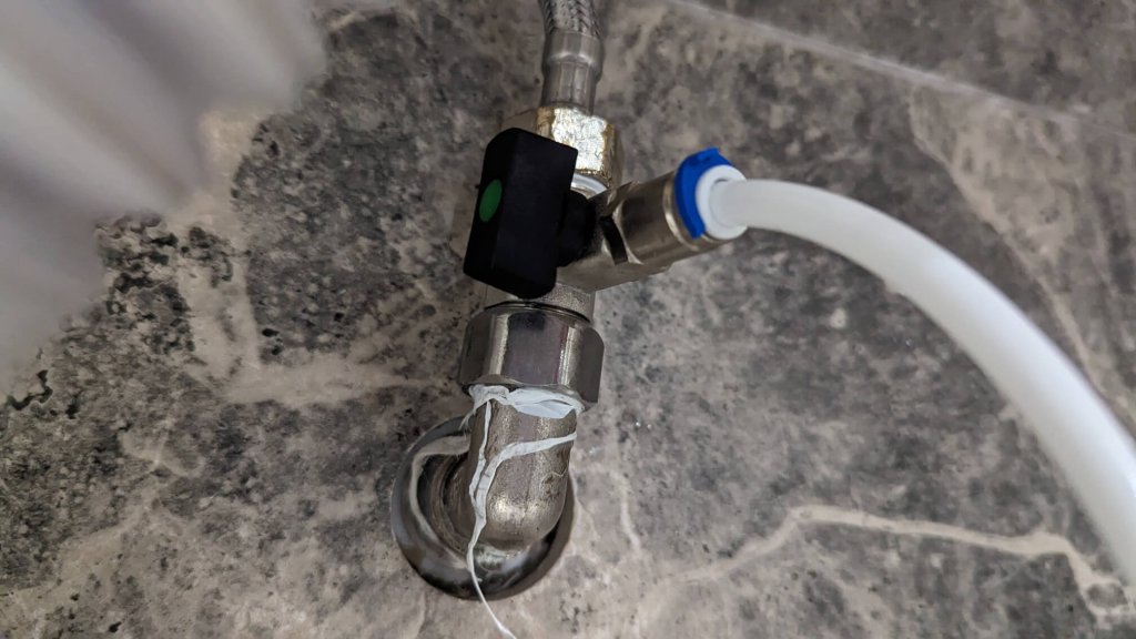 Raccordement de la station à l'alimentation en eau