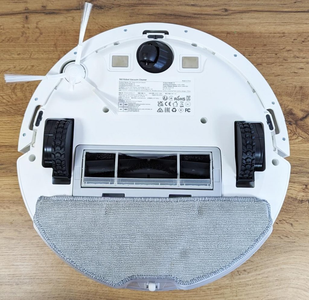 360 S8 : Vue de dessous