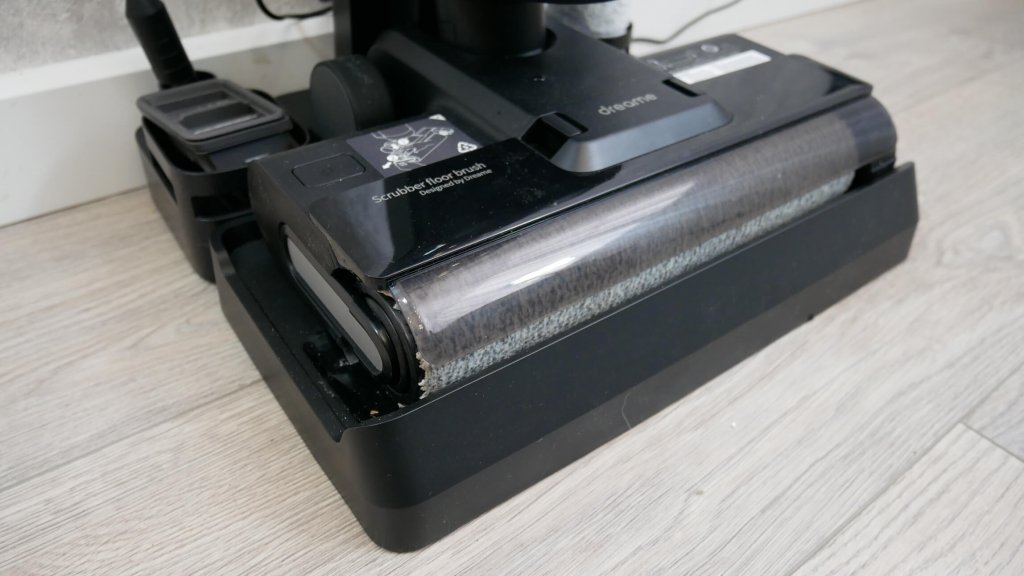 Dreame M12 : autonettoyant