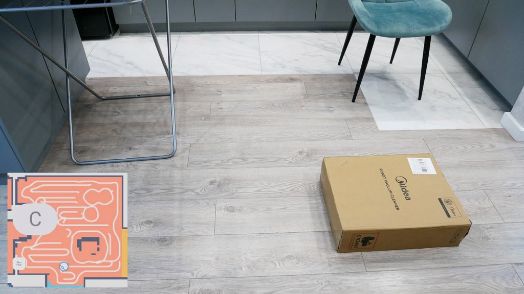 Midea M9 : Se déplacer dans une pièce avec des obstacles