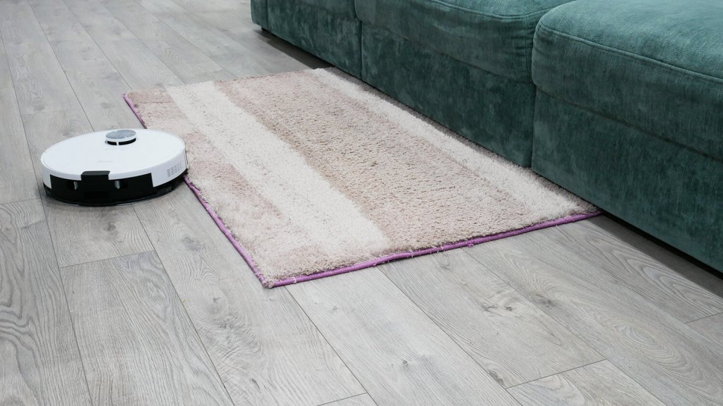 Midea M9 : Nettoyage humide et tapis
