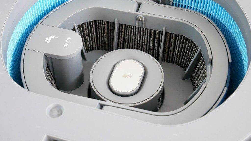 ECOVACS AIRBOT Z1 : Désodorisant au centre