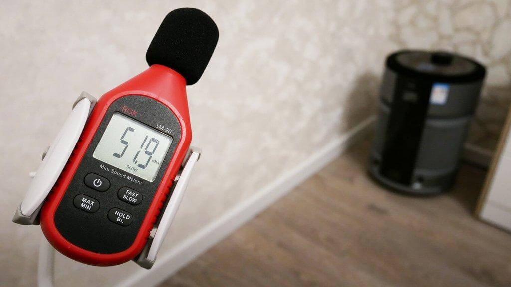 ECOVACS AIRBOT Z1 : Niveau sonore