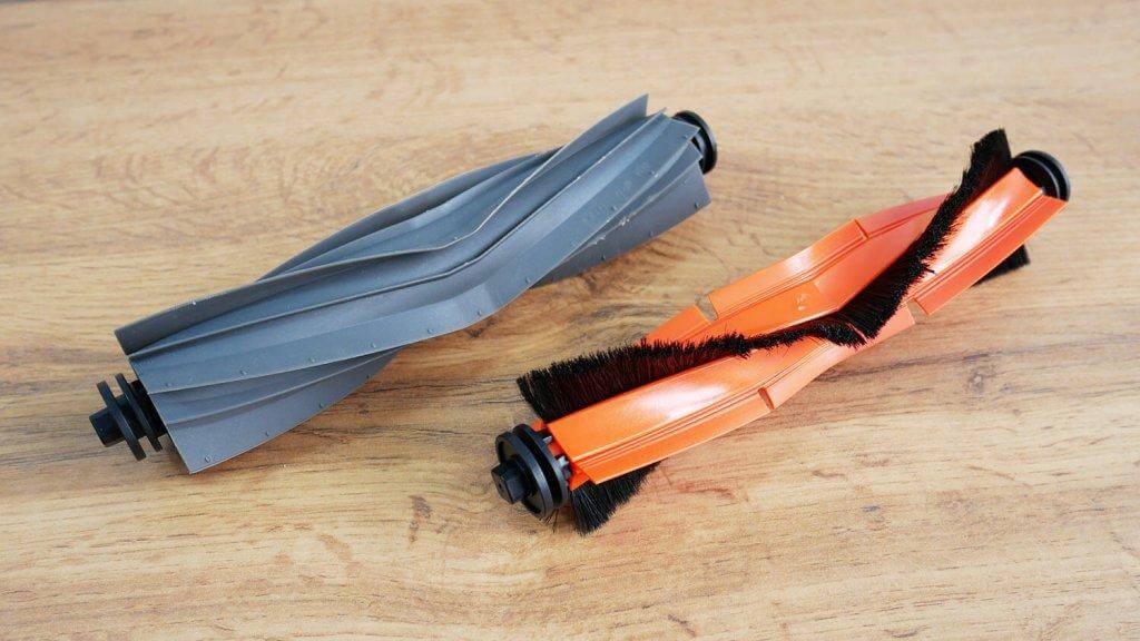 Dreame Bot X20 Pro Plus : Une brosse de remplacement adaptée