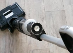 JIMMY HW9 Pro : un aspirateur vertical pour laver les sols, effectuer le nettoyage à sec et même nettoyer les tapis.