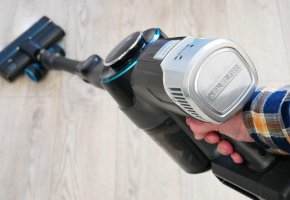 Evolution Smart Clean VCF2312 : rétroéclairage, tube rétractable, puissance accrue