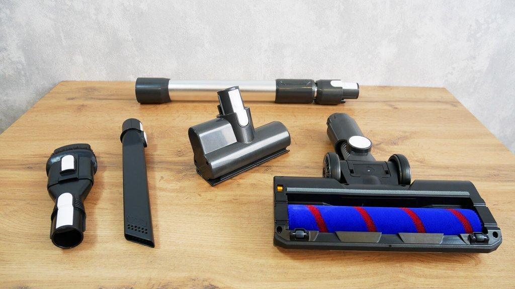 REDMOND MultiClean RV-UR390 : Tous les accessoires