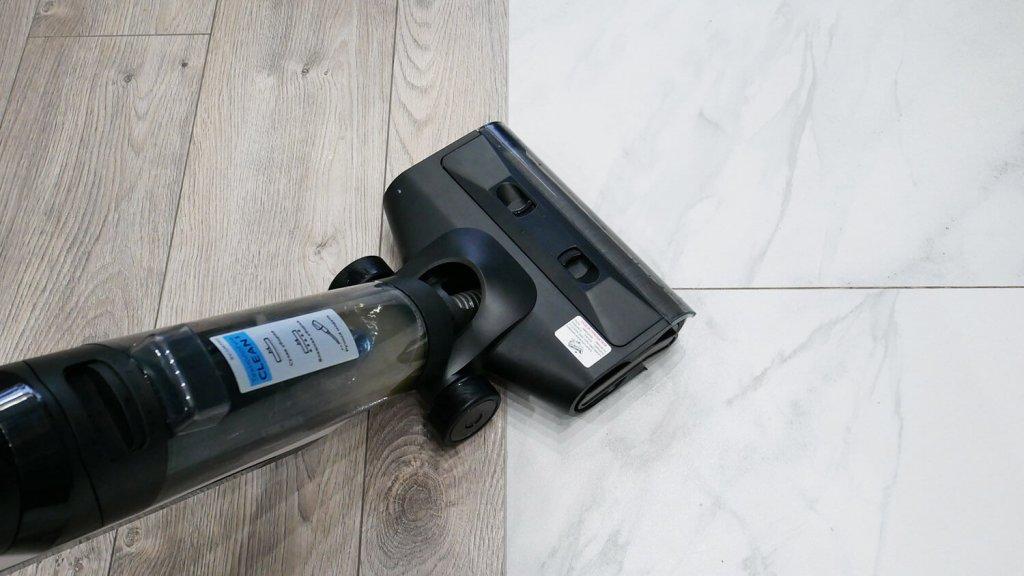 REDMOND MultiClean RV-UR390 : Nettoyage de diverses surfaces