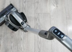 Redkey W12 Pro : Un aspirateur polyvalent pour les sols, les fenêtres et les meubles.