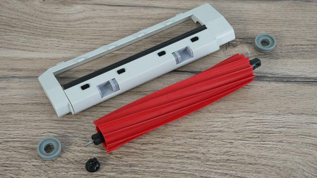 Roborock Qrevo MaxV : Brosse centrale