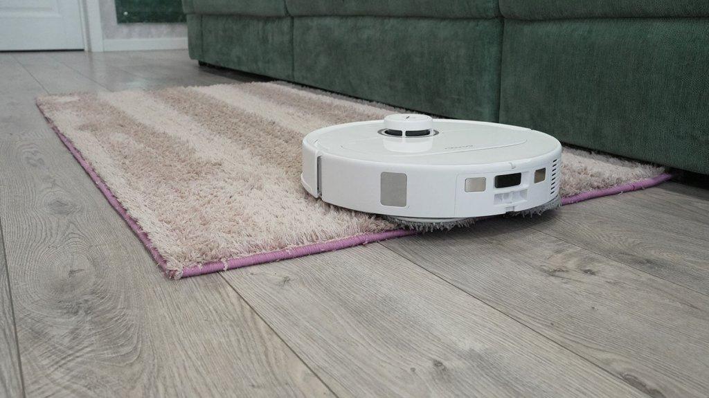 Roborock Qrevo MaxV : Nettoyage humide et tapis