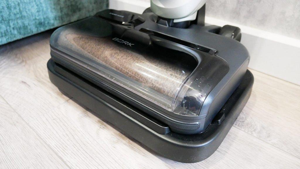 Bork V810 : Autonettoyage en station