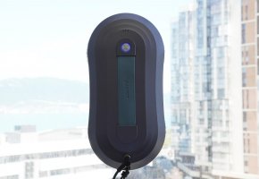 Dadget W220 : Robot nettoyeur de vitres compact avec deux pulvérisateurs d’eau