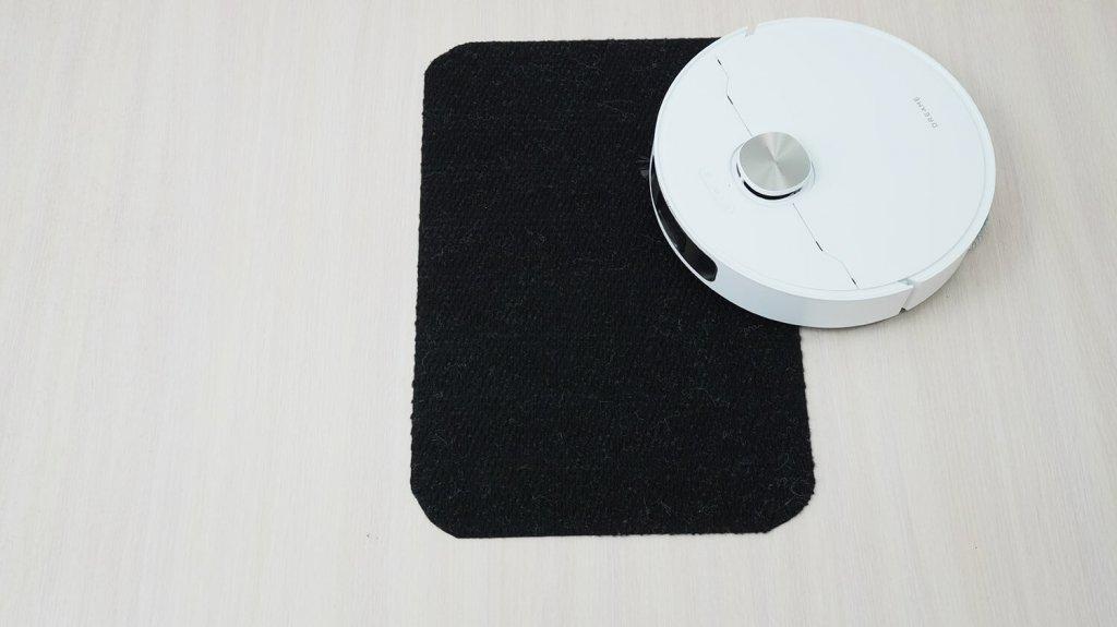 DreameBot L10s Pro Ultra Heat : Conduite sur surfaces noires