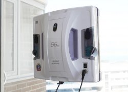 Hobot S6 PRO : un robot nettoyeur de vitres avec deux serpillères vibrantes et deux jets d’eau