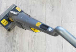 Deerma DEM-VX96W : un aspirateur vertical lave-linge avec deux rouleaux et un mode automatique