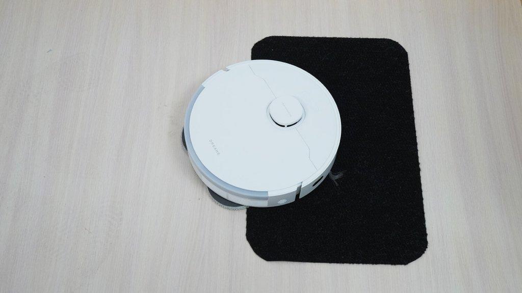 DreameBot L10s Pro Gen 2 : Conduite sur surfaces noires