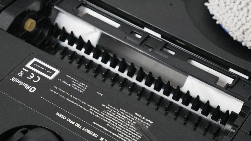 Ecovacs Deebot T30 Pro OMNI : Peignes démêlants