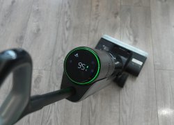 Dreame H13 Pro : zone de nettoyage éclairée, rouleau autonettoyant à l'eau chaude, puissance de 18 000 Pa !