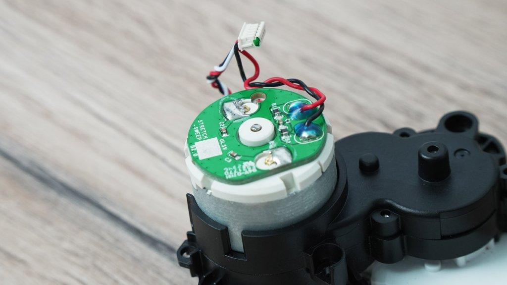 Moteur à balais latéral Roborock