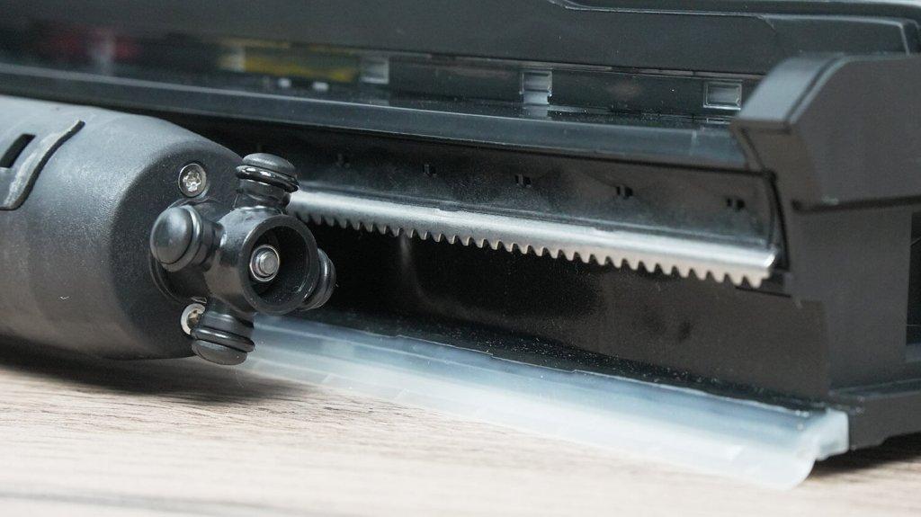 Dreame H14 Dual : Peigne métallique pour brossage à rouleau