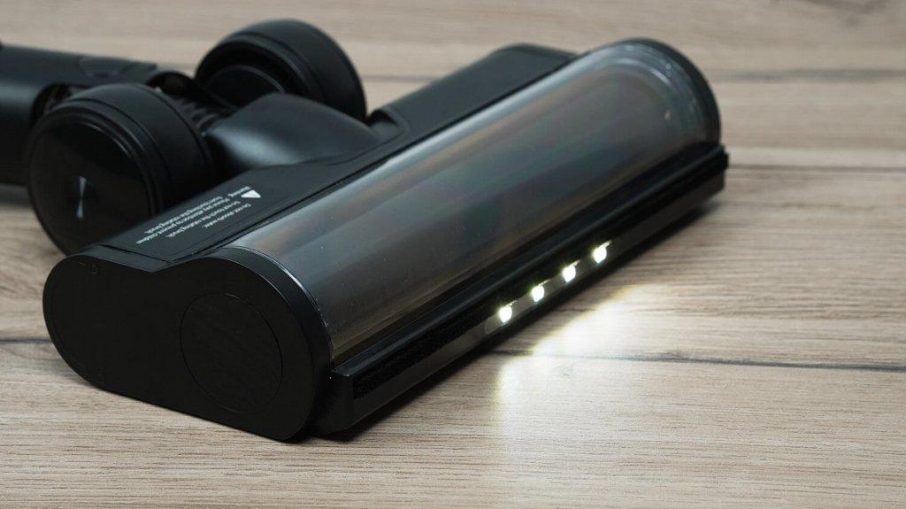Dreame H14 Dual : Éclairage intégré à la buse de sol