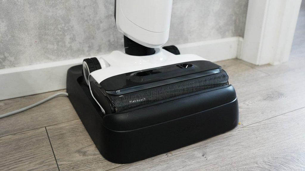 Roborock Flexi Pro : Autonettoyant