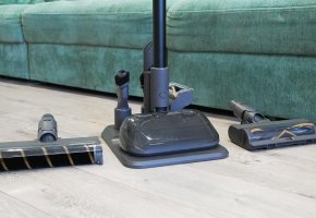 Dreame R20 Aqua : Un aspirateur haut de gamme revisité ! Désormais avec un accessoire de nettoyage et un support !