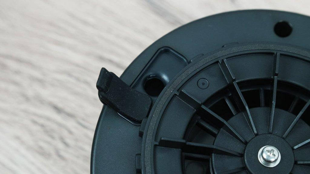 Liectroux YW810 : Réservoir d'eau