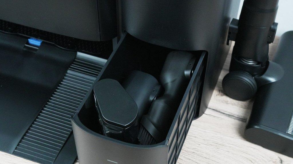 ECOVACS DEEBOT T30S COMBO : Rangement des accessoires
