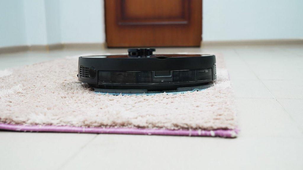 Midea VCR M7 EVO : Nettoyage humide et tapis
