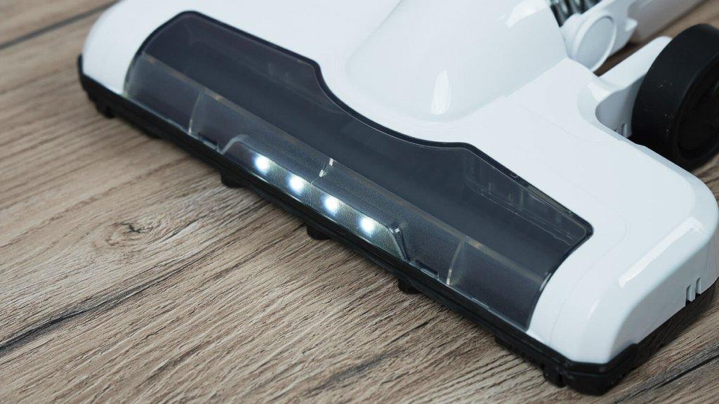 Midea VSS1800 : Rétroéclairage