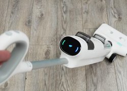Yoniev U7s : Un aspirateur laveur efficace avec mode automatique et stérilisation de l’eau