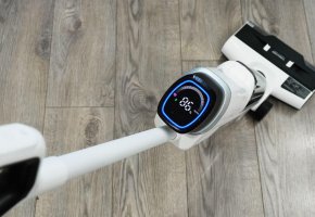 Dreame Trouver K10 Pro : rince sur les bords, désinfecte l'eau et détecte les saletés