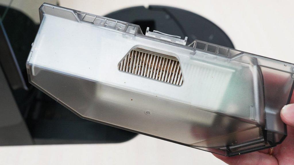 Roborock Saros 10R : Autonettoyant
